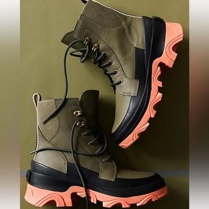 Sorel x FP Movement Brex lace boots size 9.5 Olive green